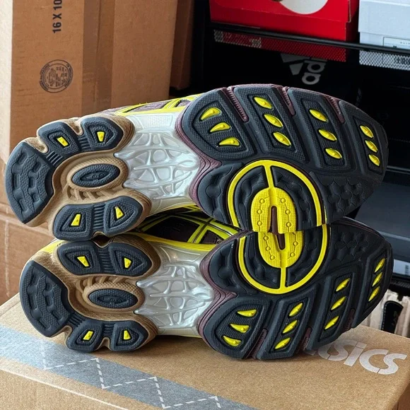 Mens ASICS Men’s Maroon and Yellow Running Shoes - Picture 6 of 7